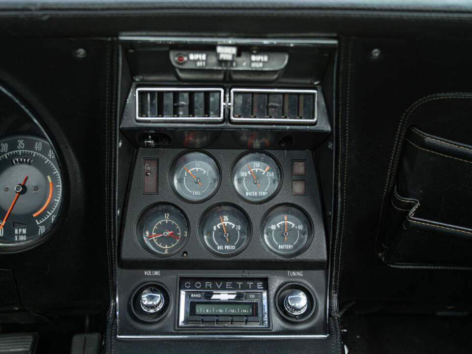 Image 42/50 of Chevrolet Corvette Stingray (1972)