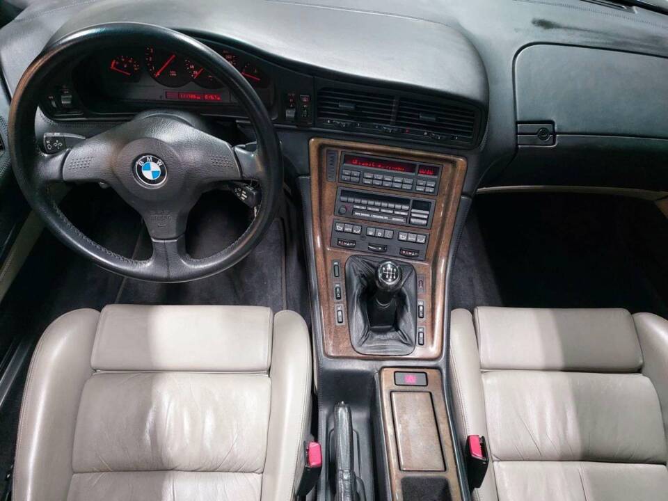 Image 10/15 de BMW 850CSi (1994)