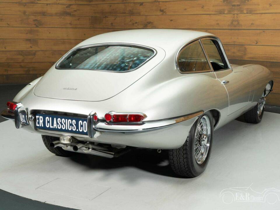 Immagine 14/19 di Jaguar E-Type 3.8 (1964)