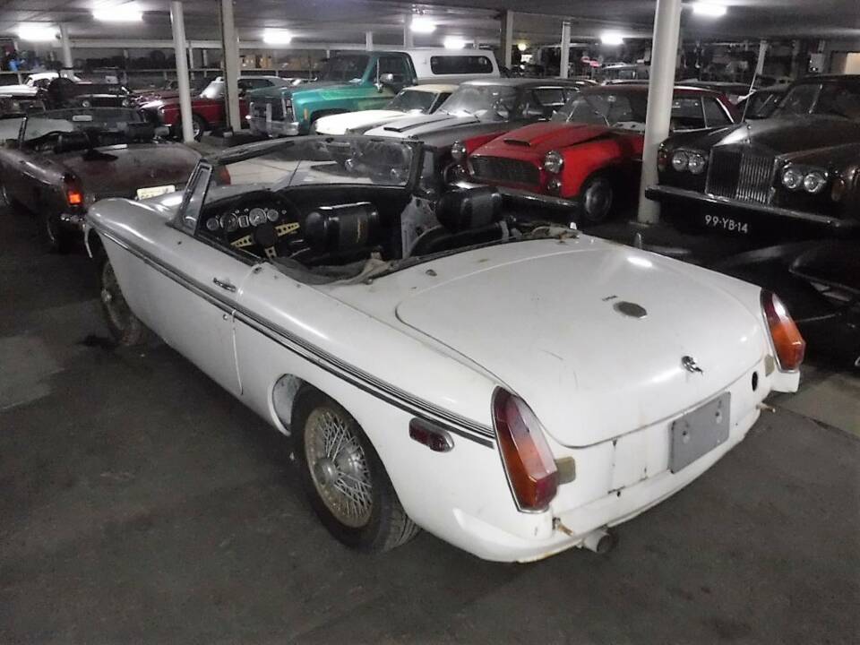 Afbeelding 27/46 van MG MGB (1971)