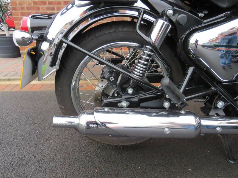 Image 36/41 of Royal Enfield Classic 350 (2025)