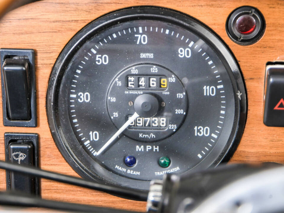 Image 12/50 de Triumph TR 250 (1968)