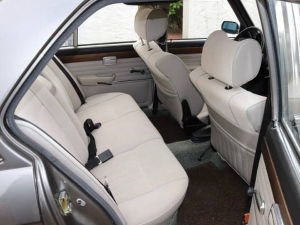 Bild 6/9 von BMW 528i (1979)