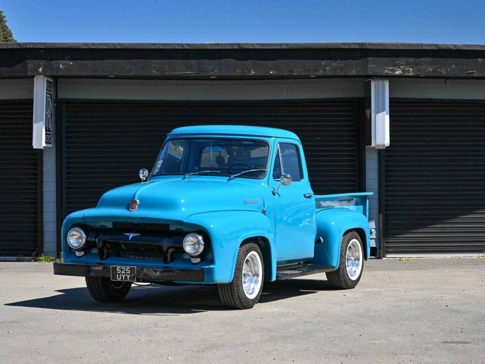 Image 15/50 de Ford F-100 (1954)
