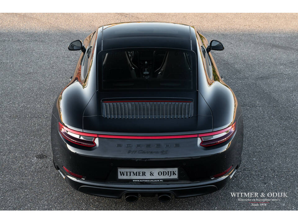 Image 12/38 of Porsche 911 Carrera 4S (2017)