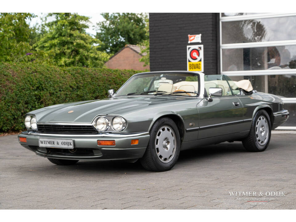 Image 2/35 of Jaguar XJS 4.0 (1995)