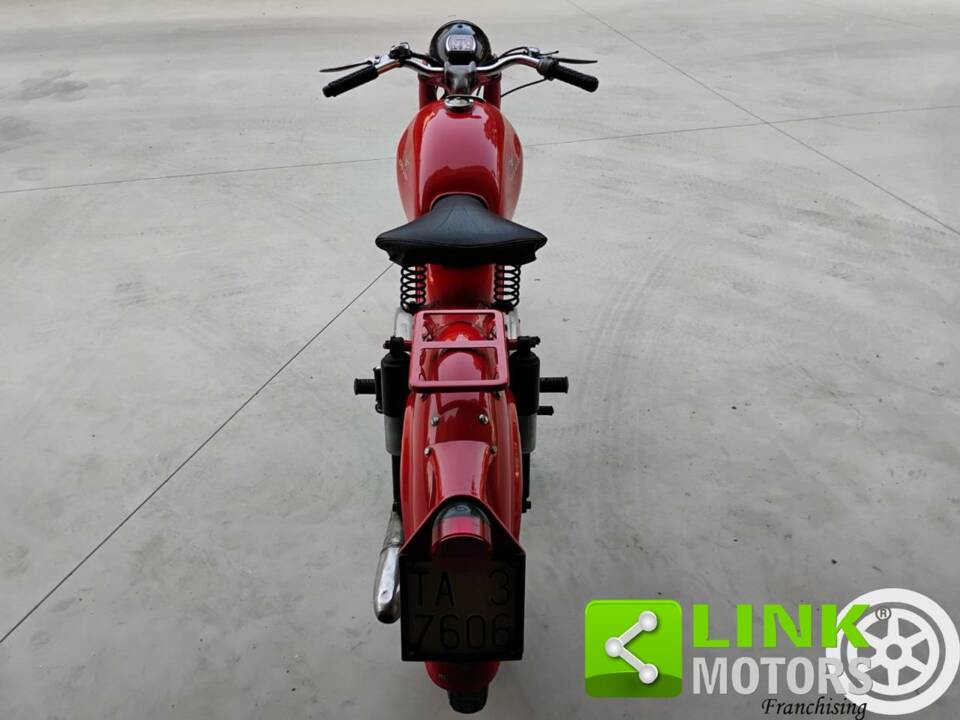 Image 9/10 de Moto Guzzi DUMMY (1964)