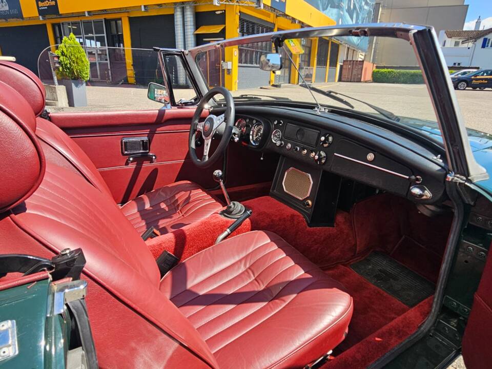 Bild 14/24 von MG MGB (1968)
