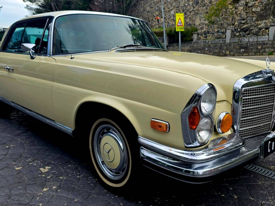 Immagine 3/16 di Mercedes-Benz 280 SE 3,5 (1970)