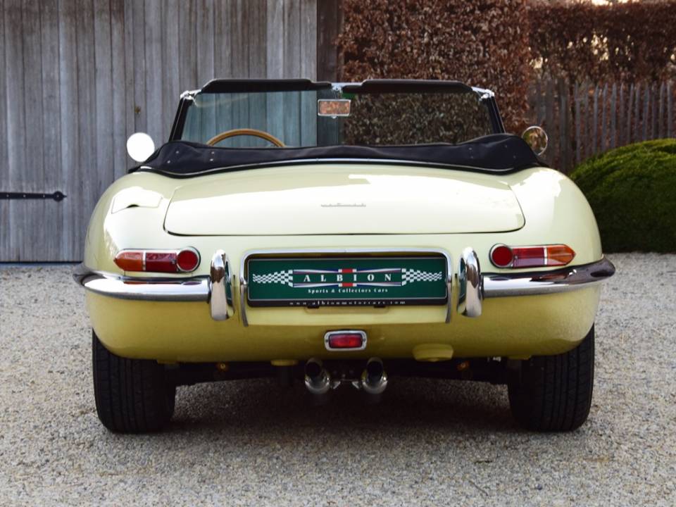 Afbeelding 9/41 van Jaguar E-Type 3.8 (1964)