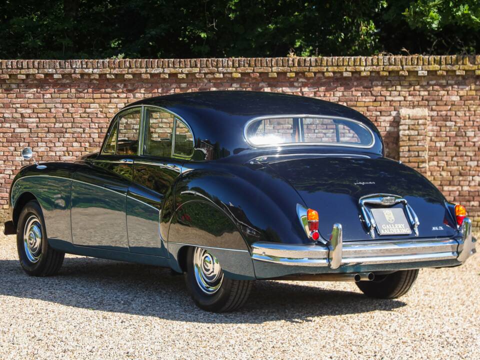 Image 41/50 de Jaguar Mk IX (1961)