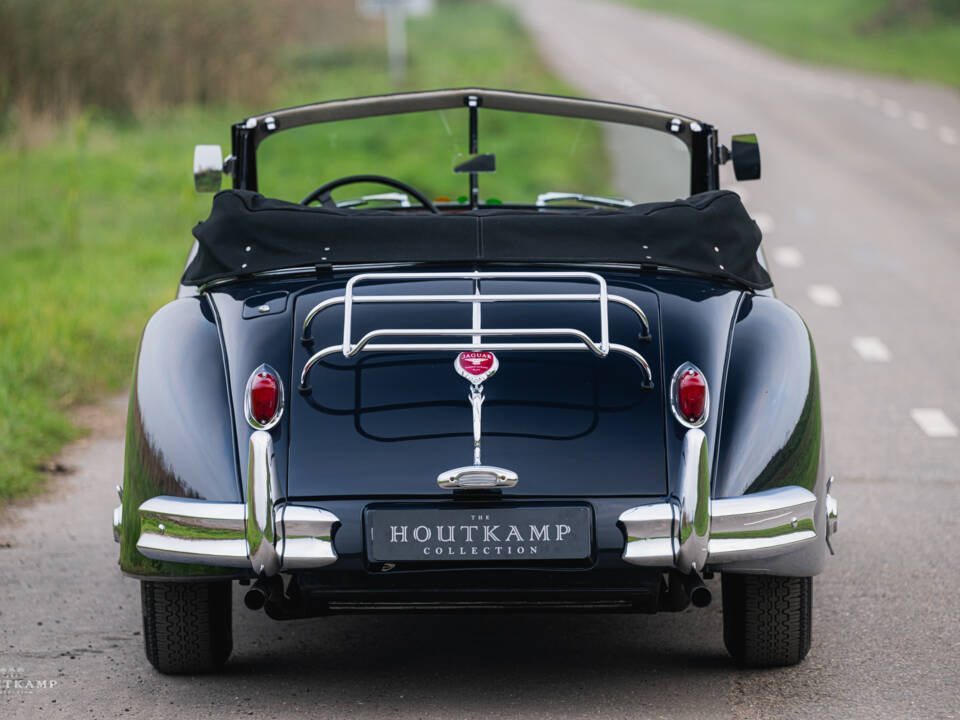 Afbeelding 8/19 van Jaguar XK 140 DHC (1956)