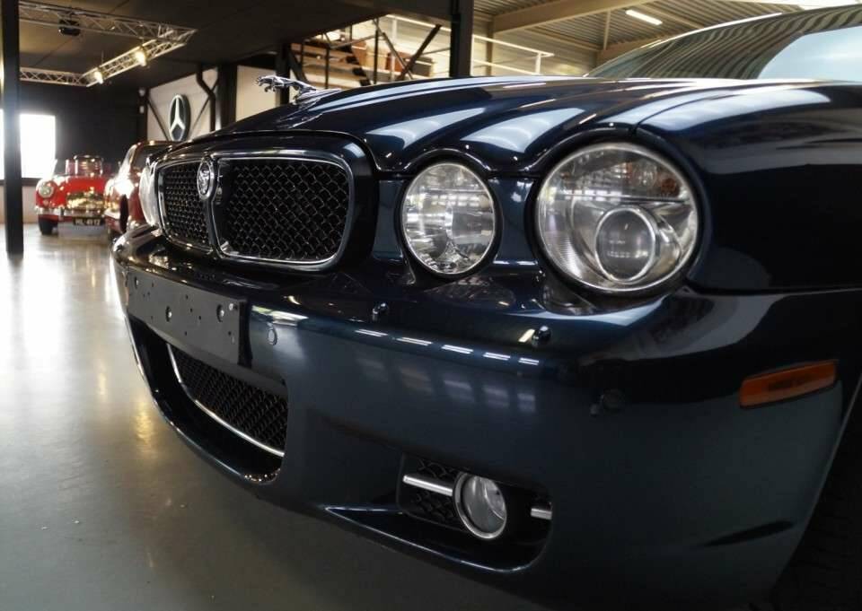 Imagen 6/50 de Jaguar XJ 8 4.2 (2008)