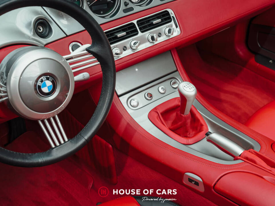 Image 21/25 of BMW Z8 (2000)