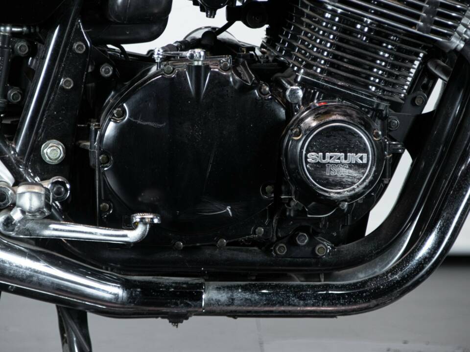 Image 23/50 de Suzuki GSX 1100 ES (1988)