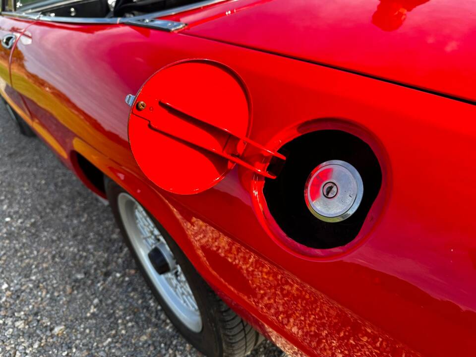 Imagen 31/50 de Alfa Romeo 1750 Spider (1971)