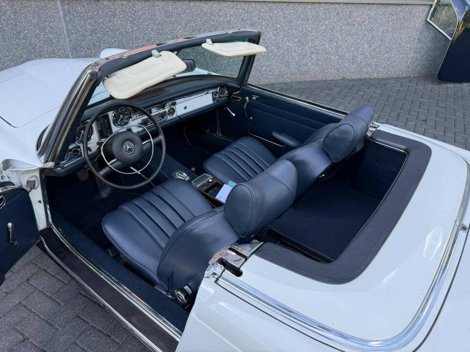 Bild 23/50 von Mercedes-Benz 280 SL (1969)