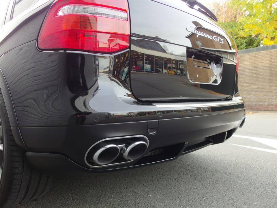 Immagine 16/99 di Porsche Cayenne GTS (2008)
