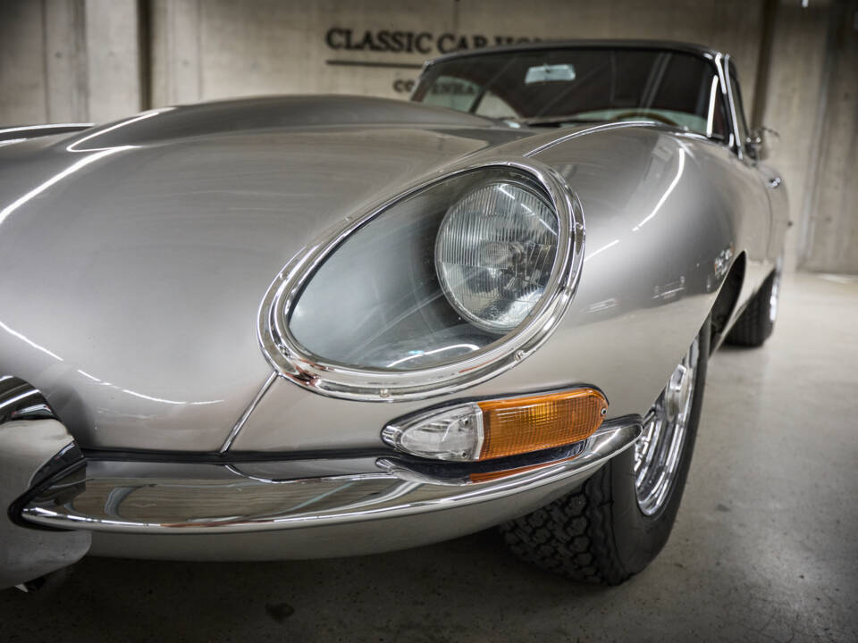 Immagine 18/99 di Jaguar E-Type 3.8 (1964)