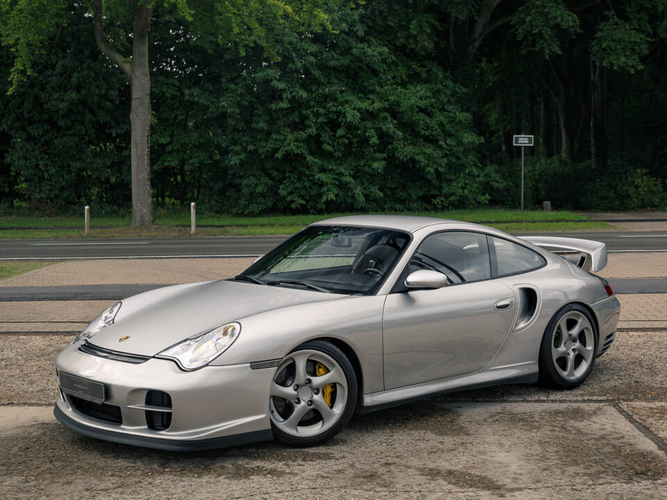 Imagen 9/61 de Porsche 911 GT2 Clubsport (2001)