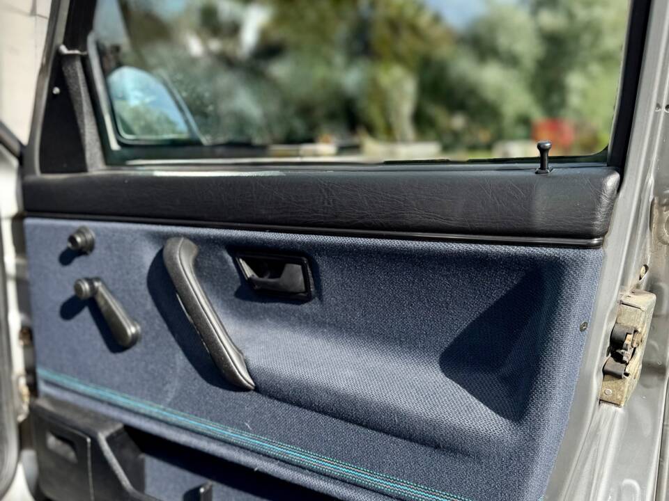 Image 13/17 of Volkswagen Golf Mk II 1.8 (1990)