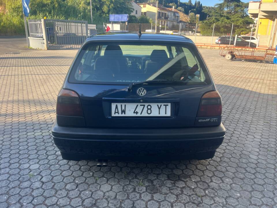 Immagine 4/23 di Volkswagen Golf III 2.0 16V GTI (1993)