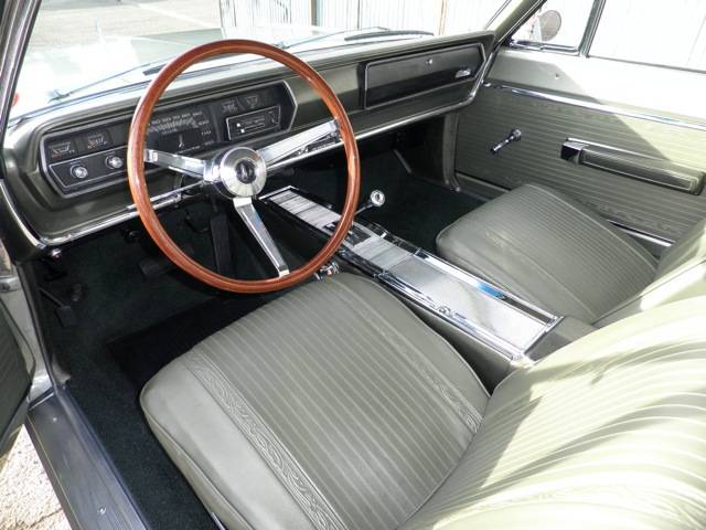 Image 24/30 of Plymouth Belvedere (1966)