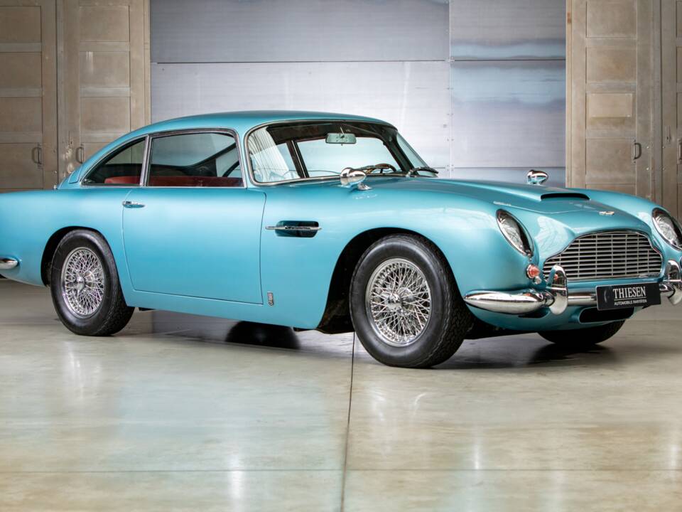 Image 3/22 of Aston Martin DB 5 (1964)