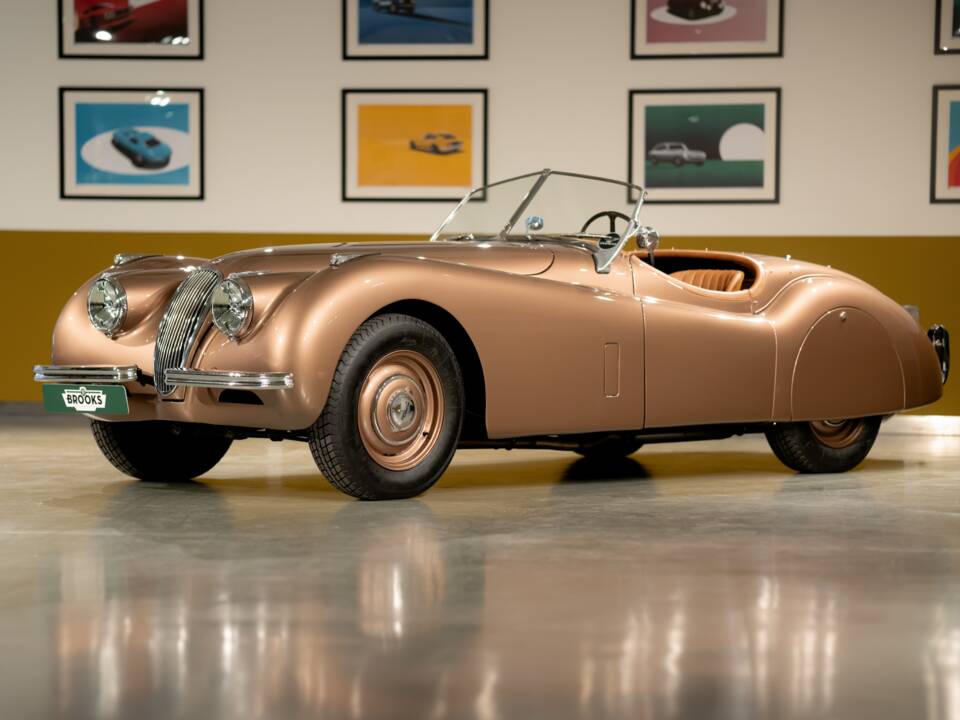 Image 1/50 of Jaguar XK 120 OTS (1952)