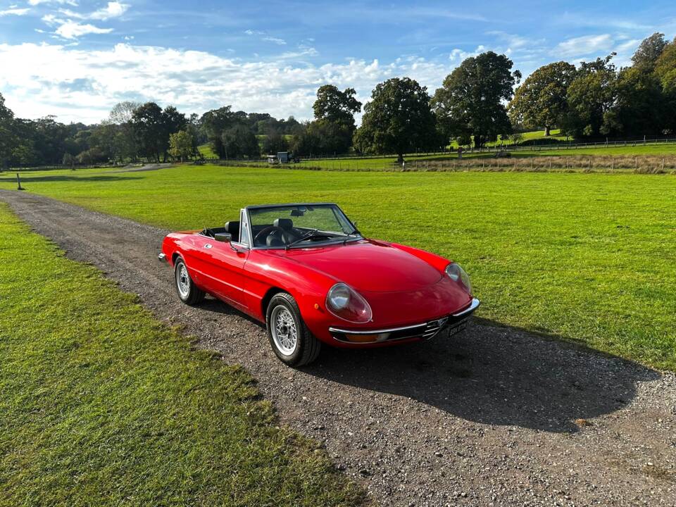 Imagen 2/50 de Alfa Romeo 1750 Spider (1971)