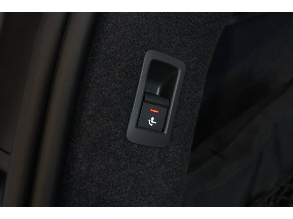 Image 19/22 of Audi S6 e-tron Avant (2024)