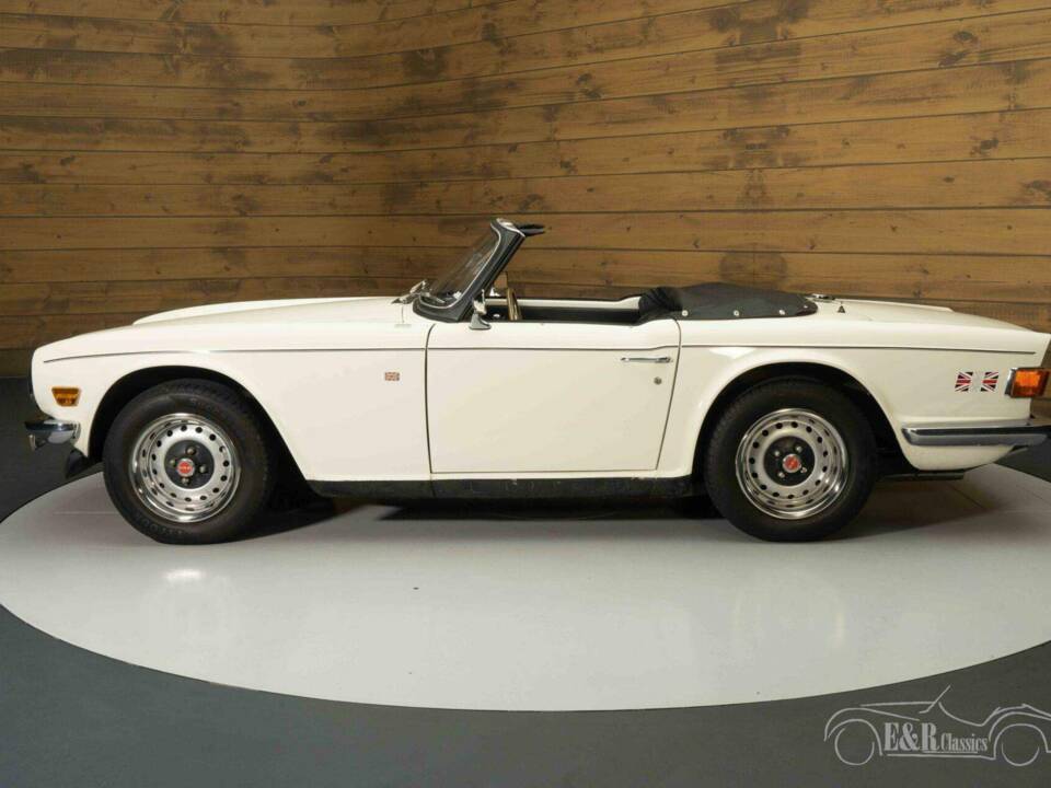 Immagine 7/19 di Triumph TR 6 PI (1973)