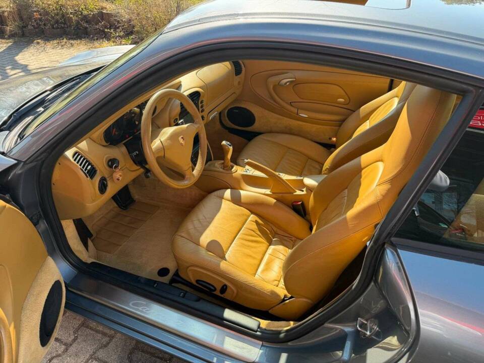 Afbeelding 13/30 van Porsche 911 Carrera (2003)