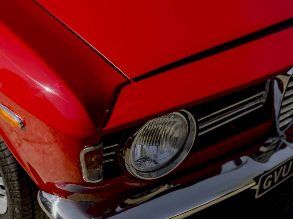 Image 23/50 of Alfa Romeo Giulia 1600 Sprint GT Veloce (1966)