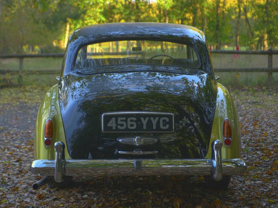 Image 11/38 of Rolls-Royce Silver Cloud I (1959)