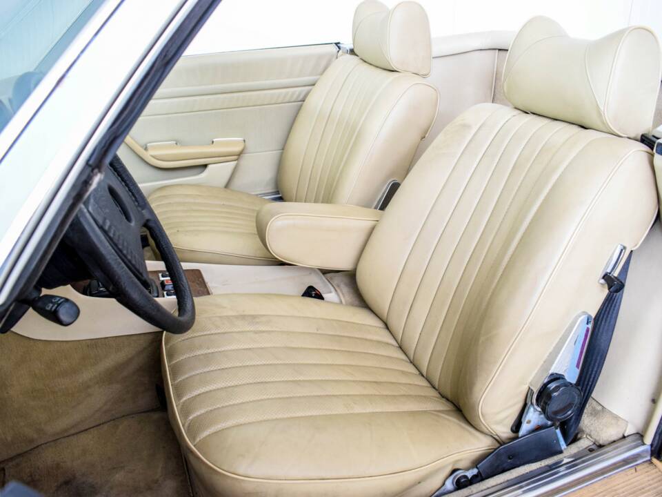 Bild 24/50 von Mercedes-Benz 450 SL (1978)