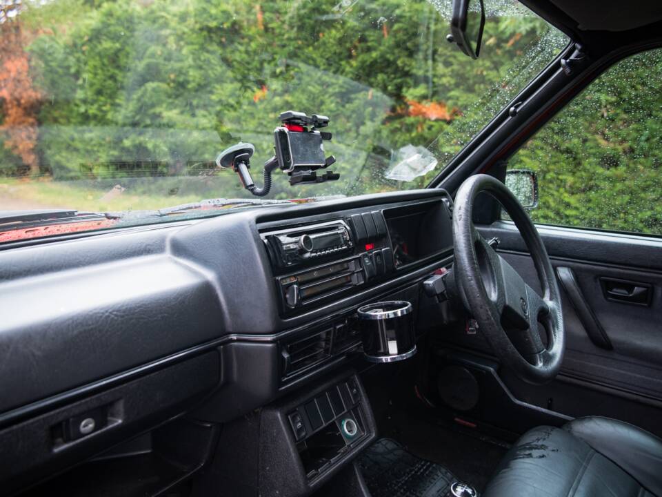 Image 12/50 de Volkswagen Golf III GTI 2.0 (1992)
