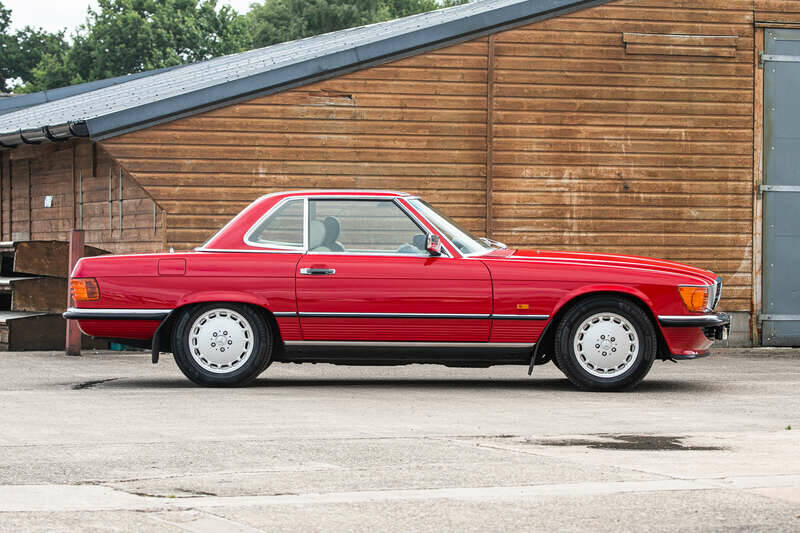 Afbeelding 5/50 van Mercedes-Benz 300 SL (1989)
