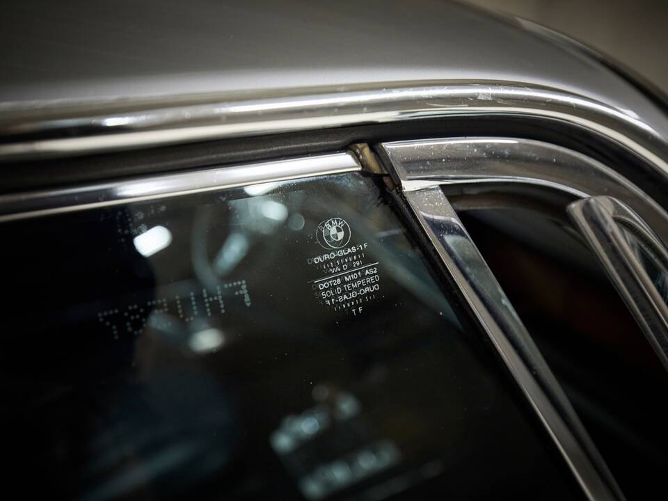 Image 53/100 of BMW 3.0 CSi (1973)