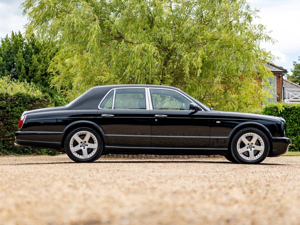 Afbeelding 2/50 van Bentley Arnage T (2005)