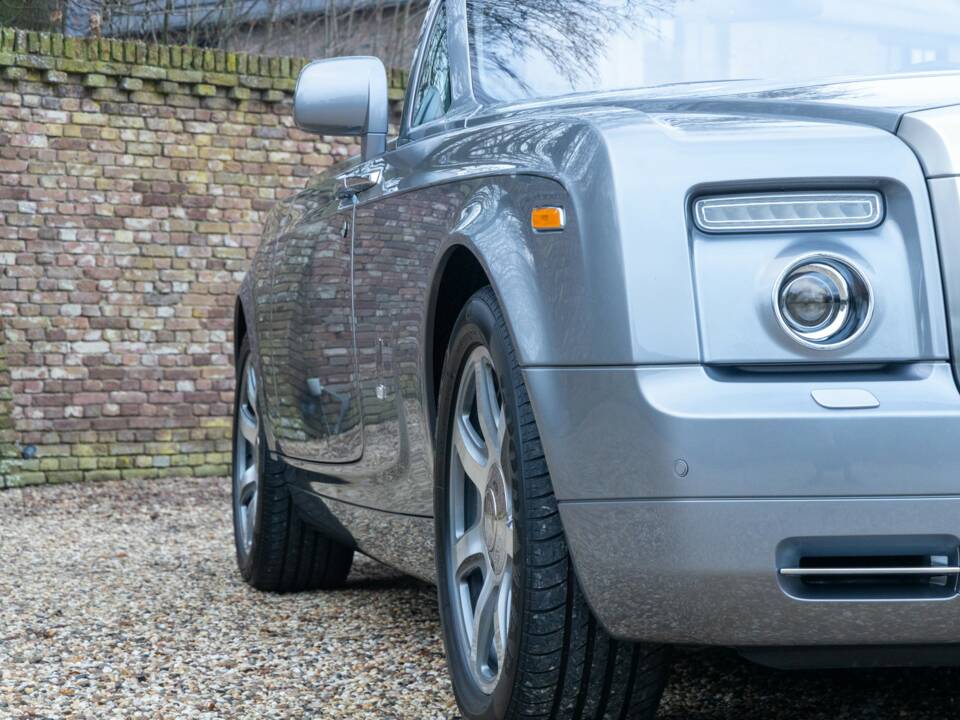Bild 33/50 von Rolls-Royce Phantom DHC (2009)