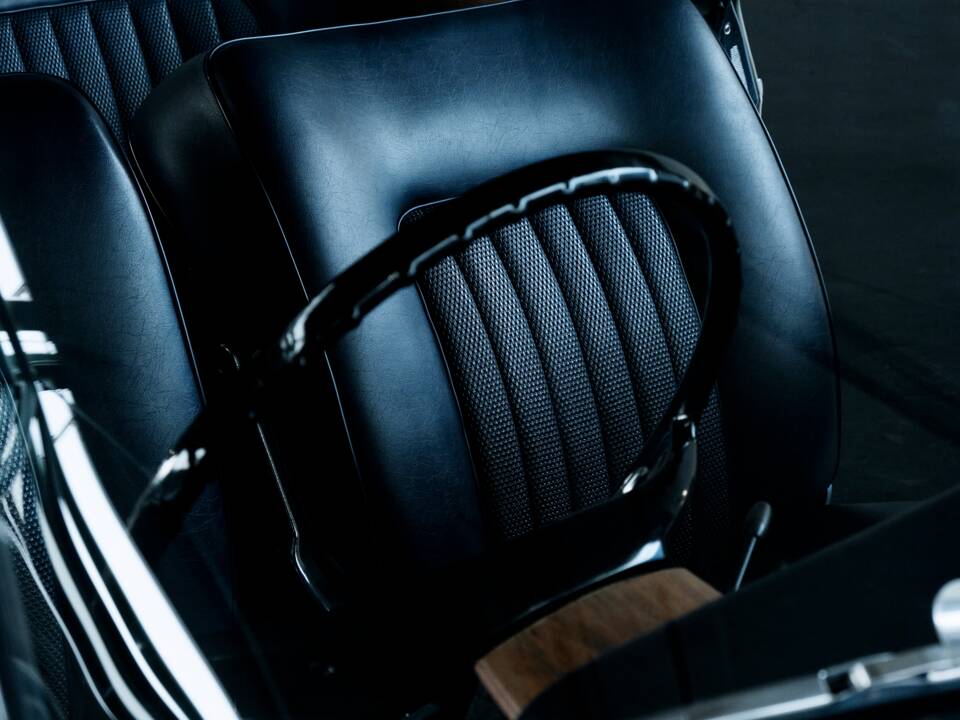 Bild 35/50 von BMW 2000 CS (1971)