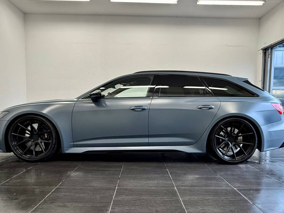 Immagine 7/31 di Audi RS6 Avant (2021)