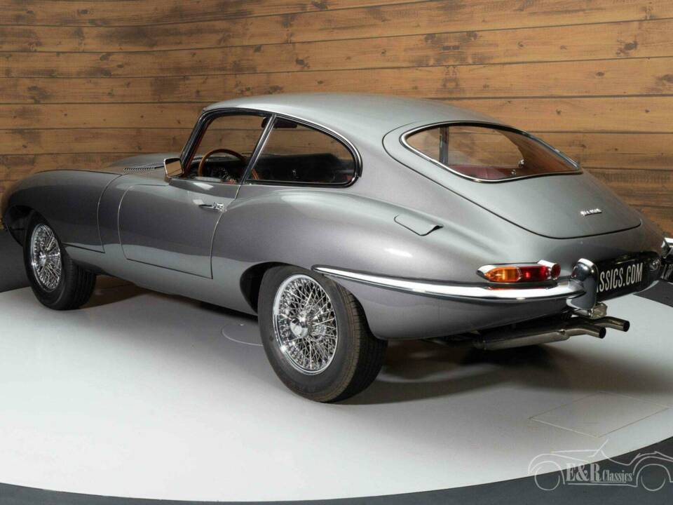 Image 8/19 of Jaguar Type E 3.8 (1964)