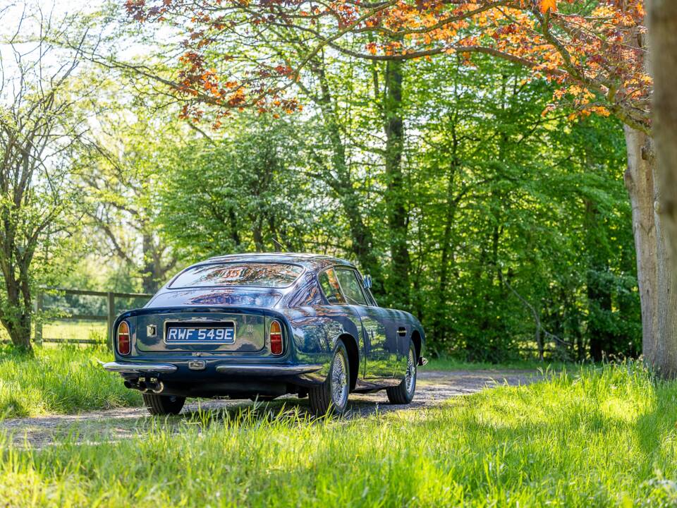 Afbeelding 23/50 van Aston Martin DB 6 (1967)