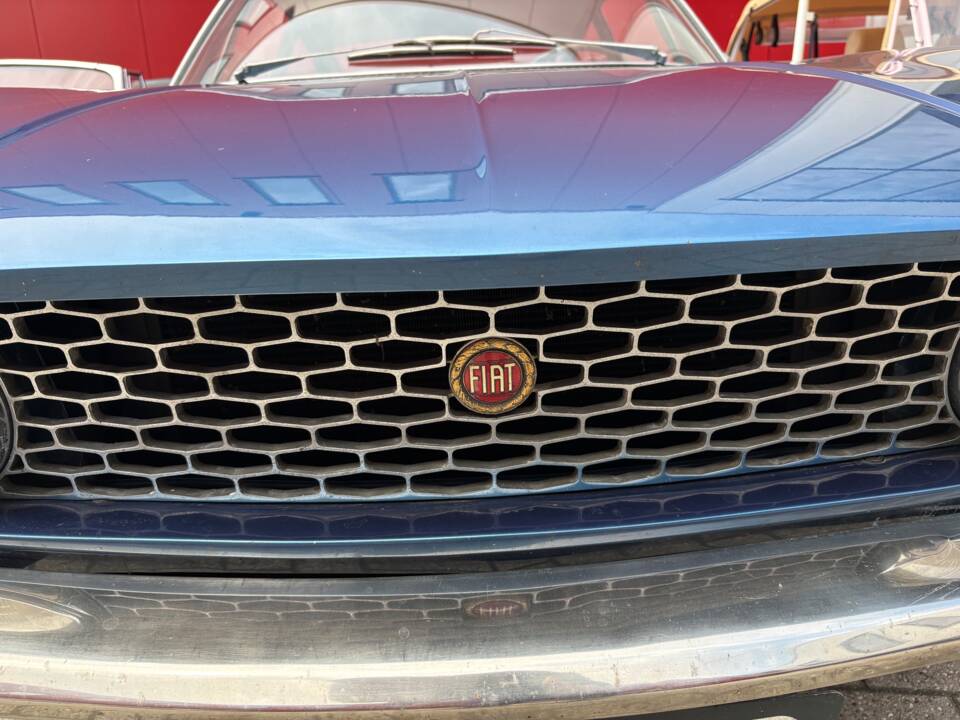 Image 26/44 of FIAT Dino Coupe (1967)