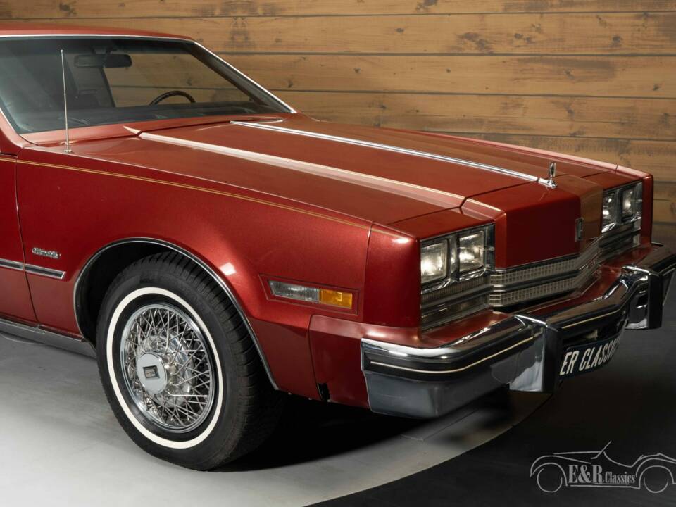 Immagine 3/8 di Oldsmobile Toronado (1985)