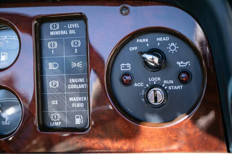 Image 12/47 of Bentley Continental (1987)