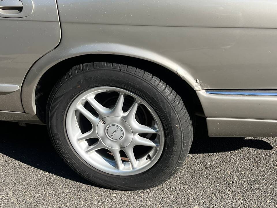 Image 8/31 of Jaguar XJ6 3.2 (1995)