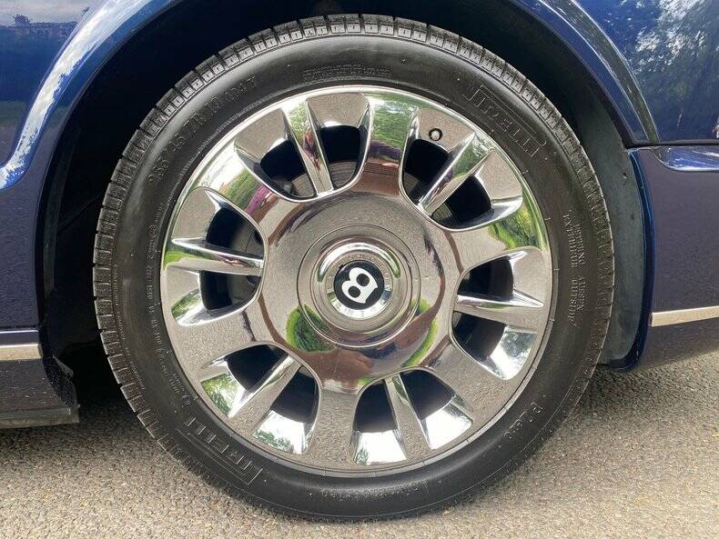 Afbeelding 48/50 van Bentley Azure (2007)